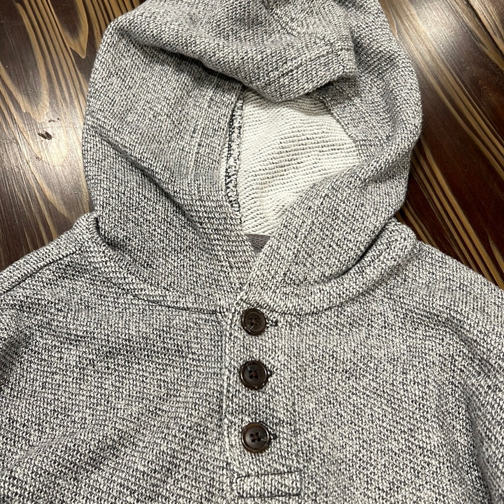 Old navy pullover - Picture 2 of 3